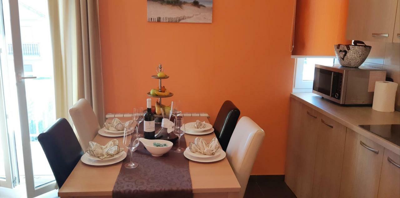 Apartmani Lili Sukošan Exterior foto